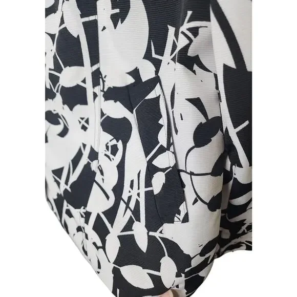 TanJay Black White Blazer, 14P - Picture 5 of 7